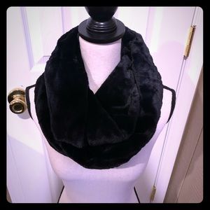 Faux fur infinity scarf